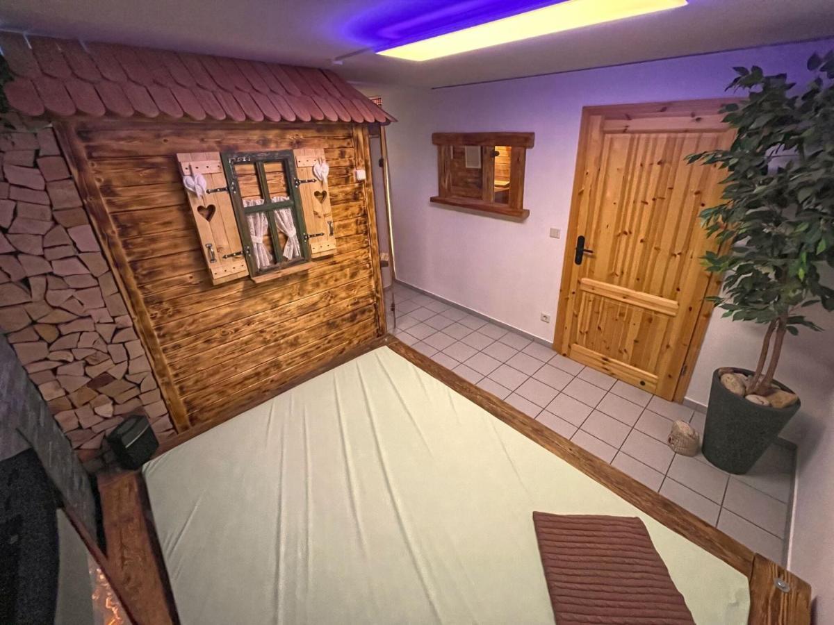 Comfortable Holiday Home With Hot Tub Teunz Экстерьер фото